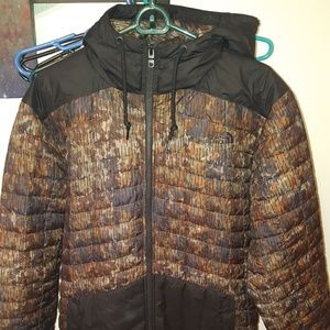 Northface Thermoball snow jacket